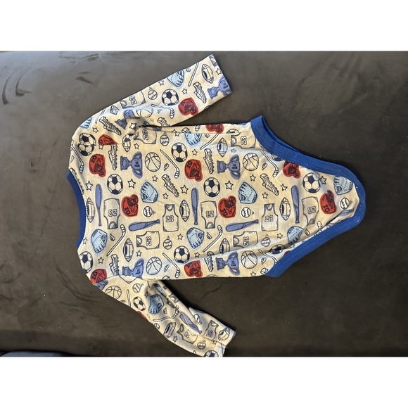 5/$10 Baby onesie/bodysuit blue and grey sports theme 12 months - Picture 3 of 3
